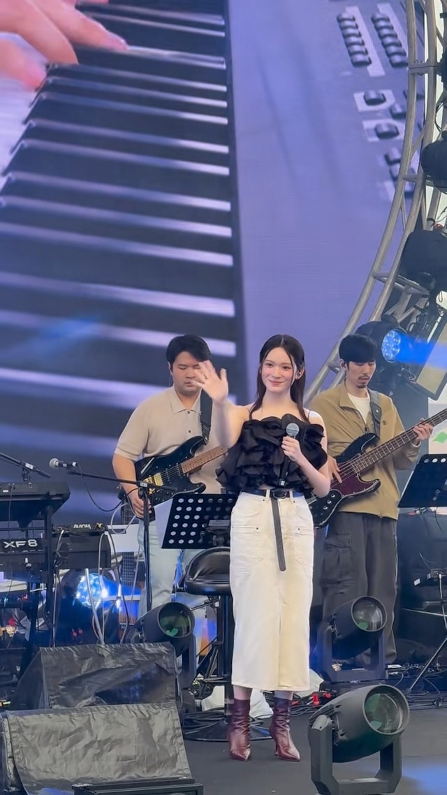 網友分享疑似在音樂會欣賞Cloud演唱的影片