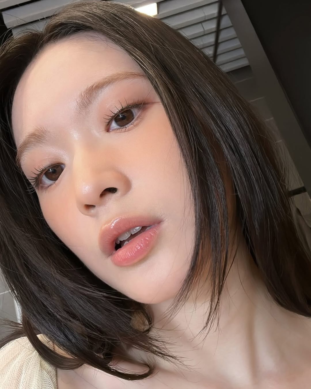 全民造星III》獲得殿軍出道的雲浩影（Cloud）被網民封為新一代「仙氣女神」