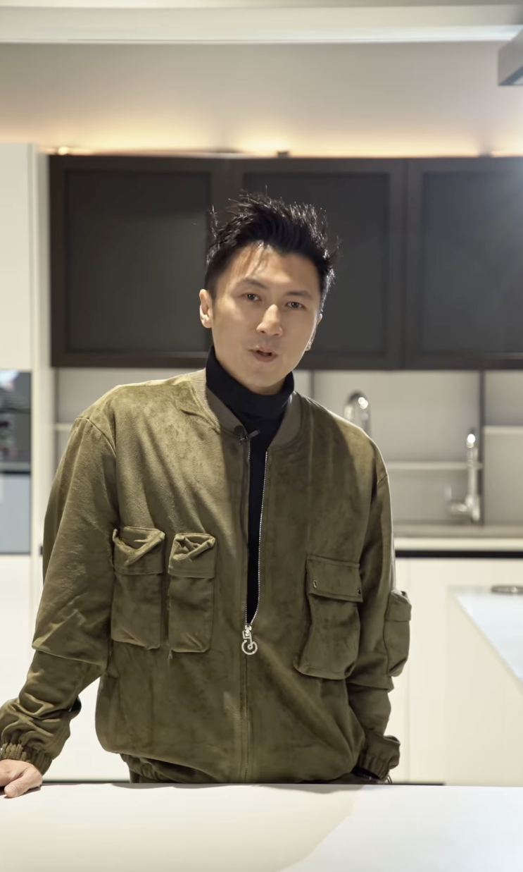 霆鋒亦曾自爆入行後仍會去深水埗黃金商場買Game