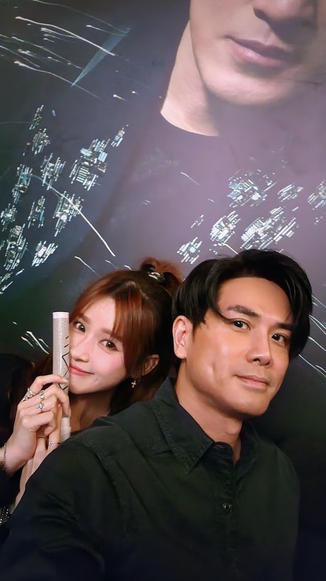 伍允龍近日被發現與相距13年的李蔓瑩(Renee)同遊迪士尼兼結伴睇林峯演唱會