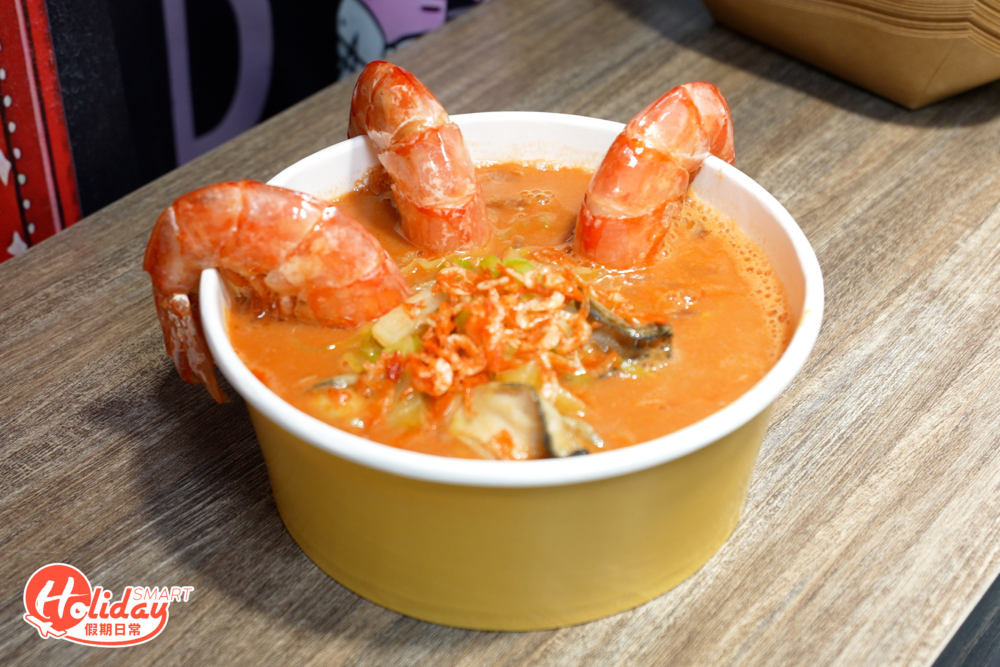 招牌海の幸牡蠣蝦湯拉麵（$78），湯底作為拉麵之靈魂，特別選用阿根廷紅蝦。