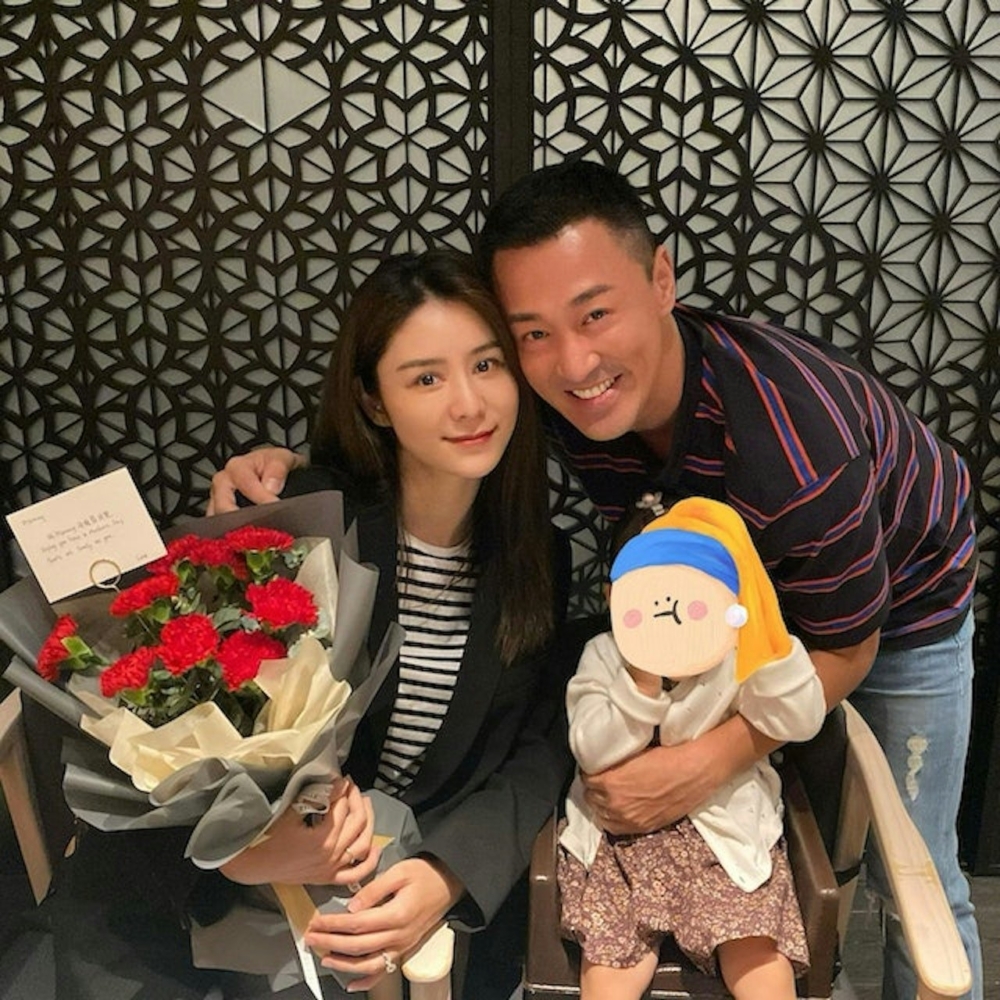 林峯在2019年與內地模特兒張馨月,婚後一名女兒Luna。