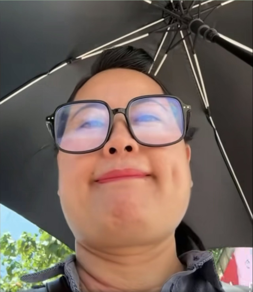 網友反而指二人互動仍然親密，質疑離婚消息的真實性。