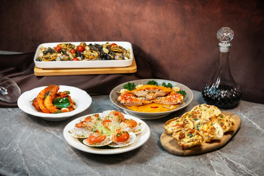 6月自助餐優惠2｜六國酒店 - 自助晚餐7折優惠 / 食勻龍蝦+片皮鵝+扣鮑魚