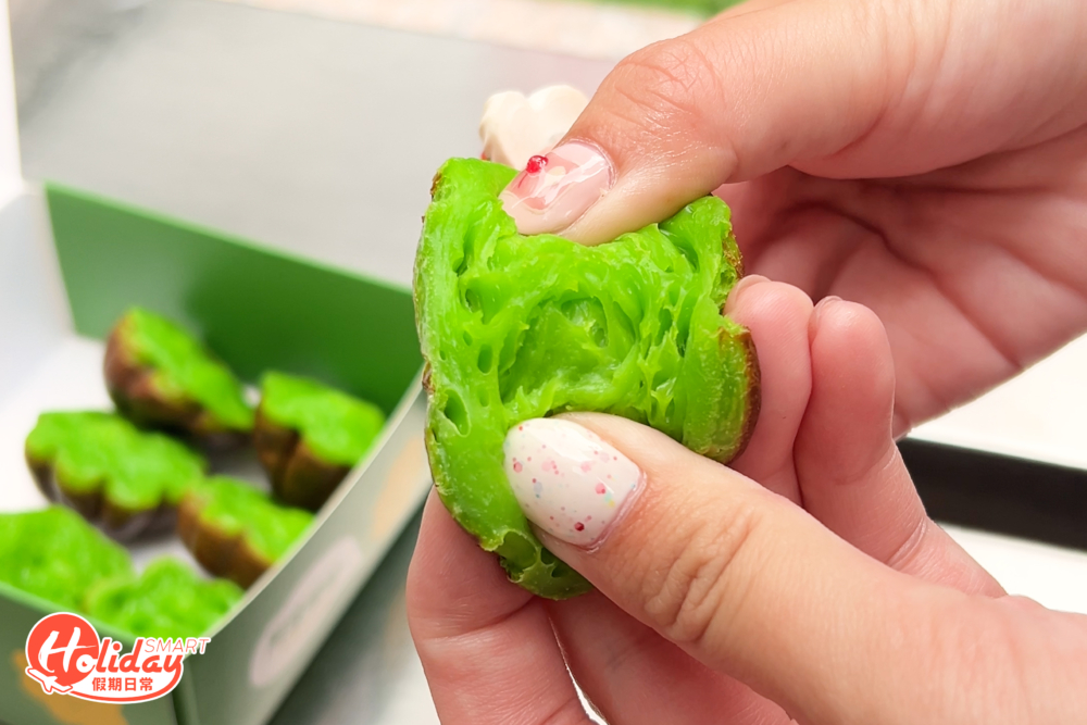 輕輕咬開淡淡的斑蘭香氣就會在口中散開,清新而不膩,即使是不太愛吃甜的朋友也能享用。