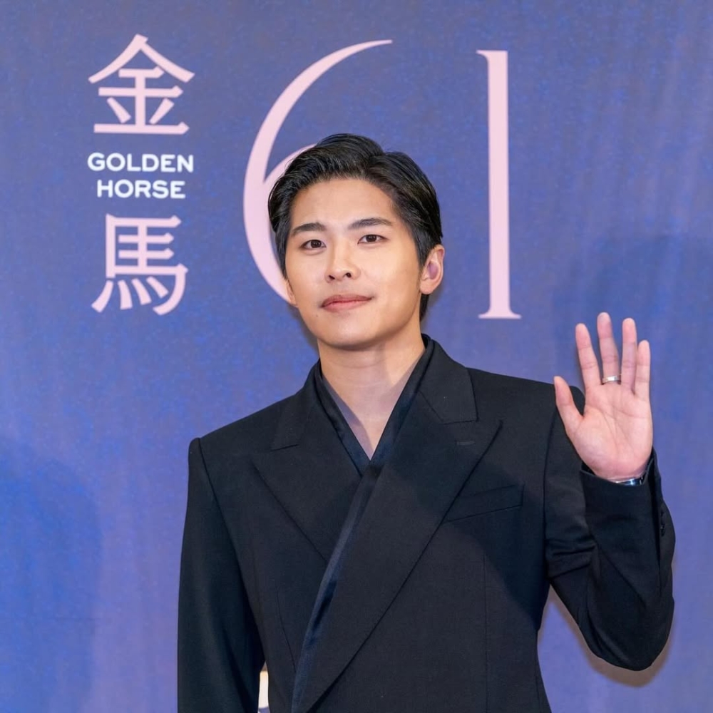 大J指自己主動向游學修打招呼被當透明