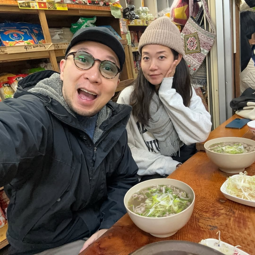 百萬訂閱居日YouTuber大J，近日宣布與太太赴台展開代母生育計劃，引起爭議。