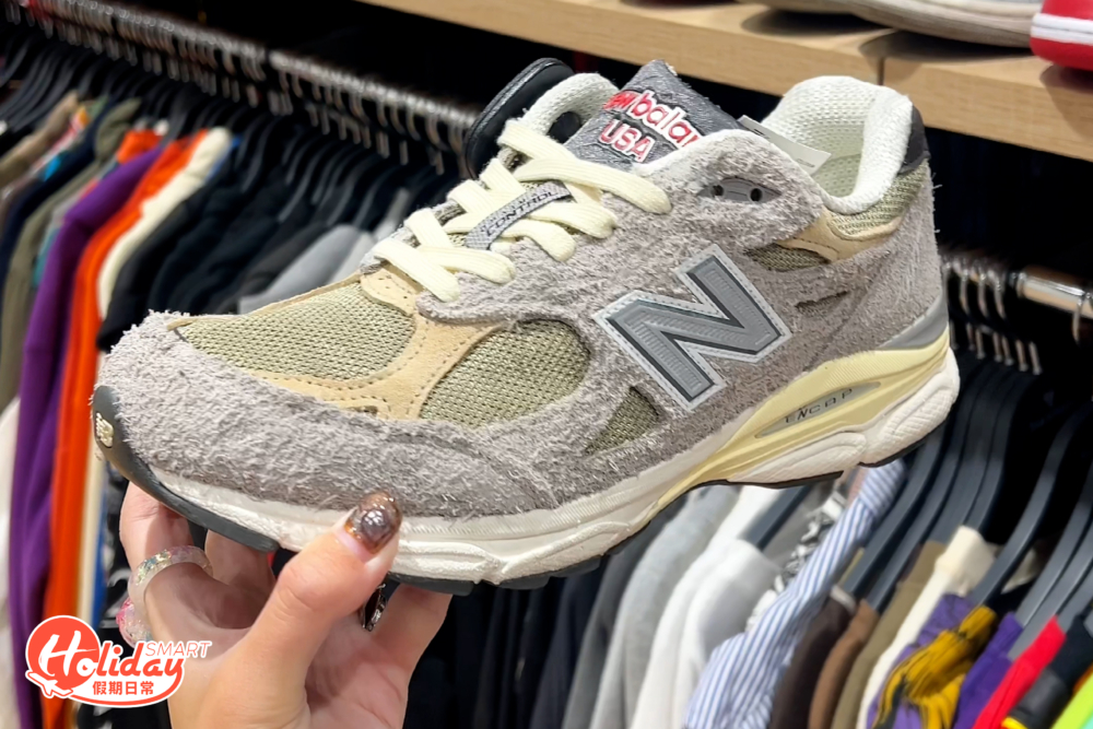 商品風格多元化，應有盡有，看到記者目不暇給。