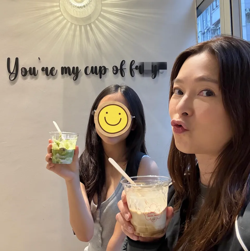 歐倩怡日前母親節罕有在IG上傳與細女郭以雅的母女合照