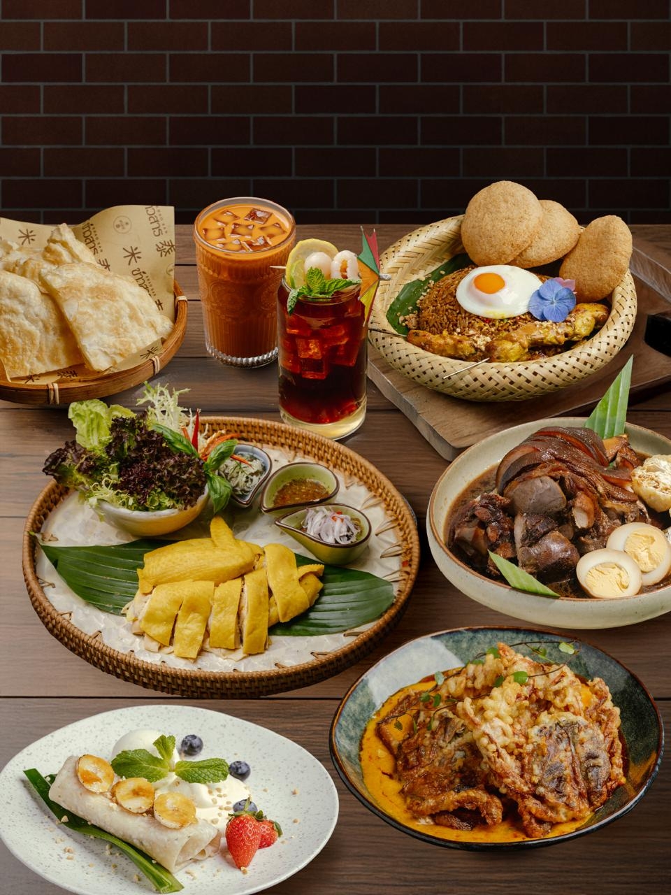 如果是泰菜控，米泰絕對是必食之選！餐廳提供4人套餐，價格為HK$768，性價比超高！