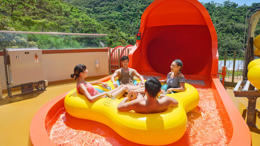 優惠門票可於2025年5月17日至6月30日期間使用，快點約齊朋友玩轉水上樂園！
