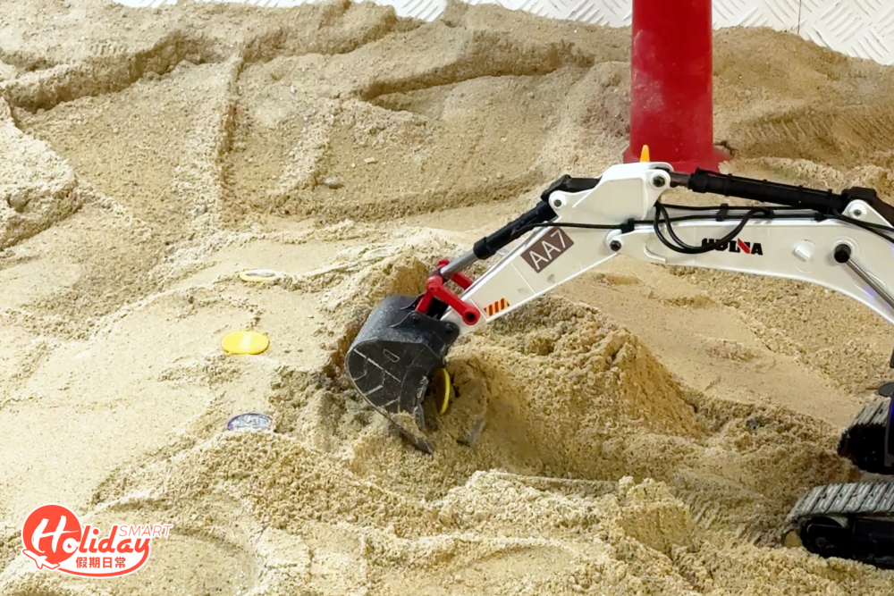 五顏六色的金幣遍佈每個角落。