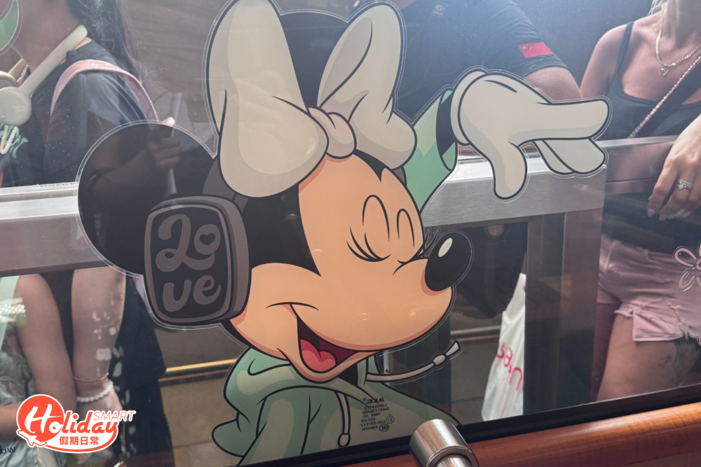「Mickey Keep It Real」主題纜車