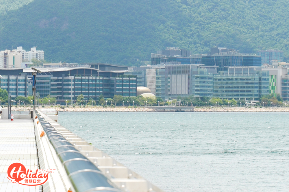 無人機從白石角海濱長廊起飛，餐點存放於保溫箱內，65至85米高空飛行，最後送達馬鞍山海濱長廊靠近小食亭的位置。