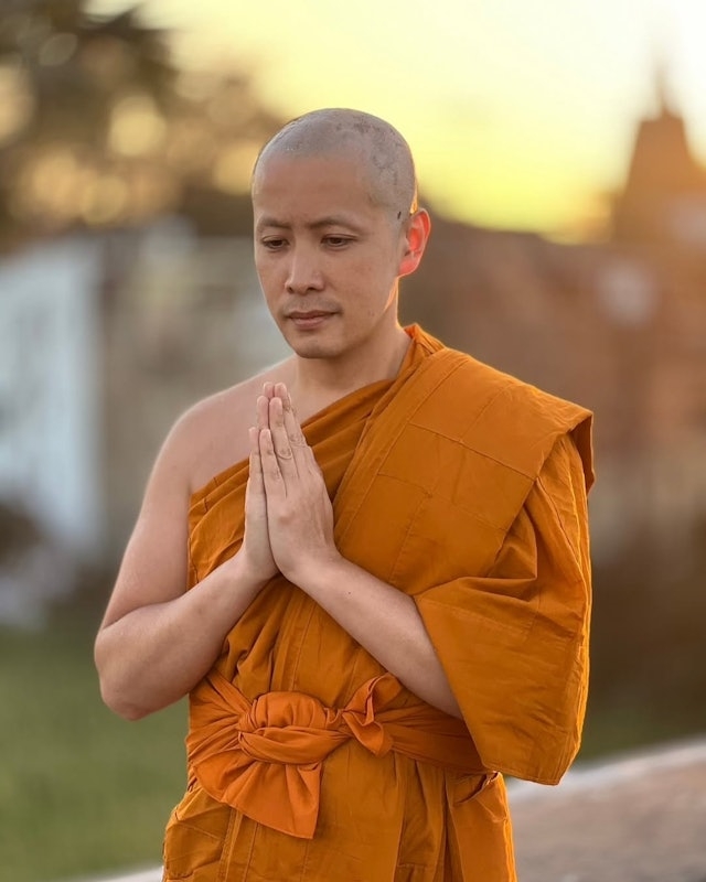 現年43歲的李日朗早前到印度體驗出家