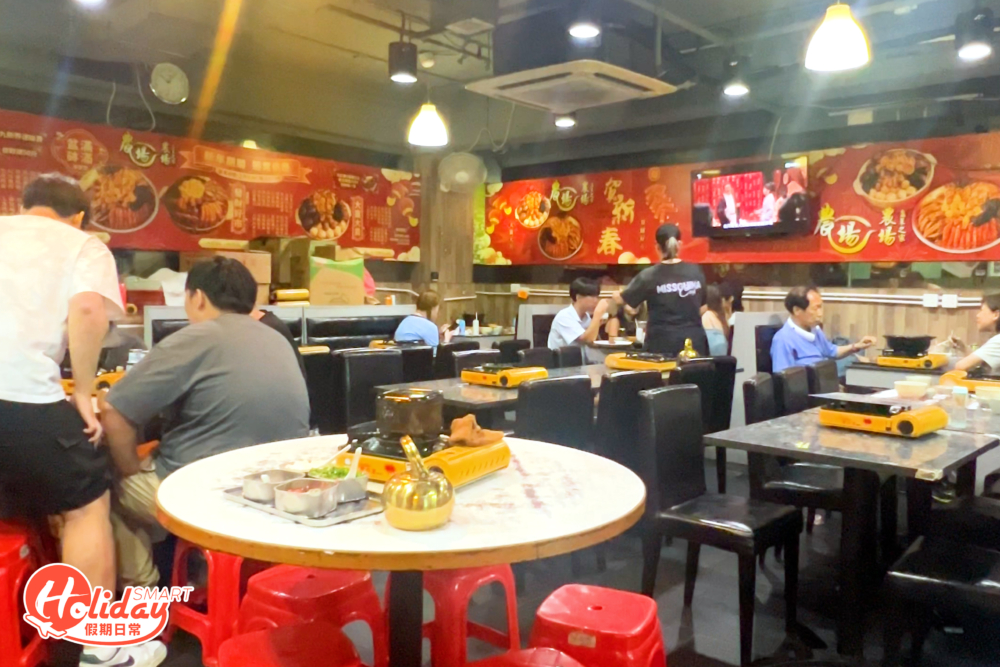 黃大仙這間大閘蟹專門店，最近推出3種價錢的任飲任食放題。