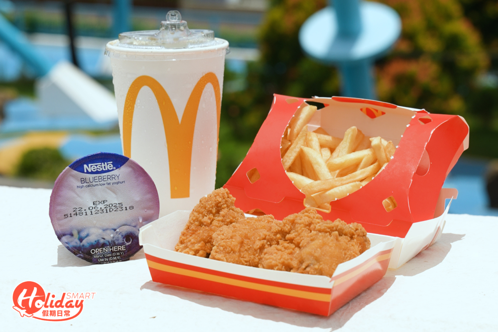 M記脆香雞翼餐$93，包含一份乳酪小食，價錢為$65，無人機外賣費用則貴了$28。