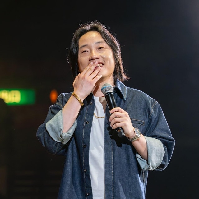 現年38歲的歐陽萬成（Jimmy）是一位美籍華裔演員
