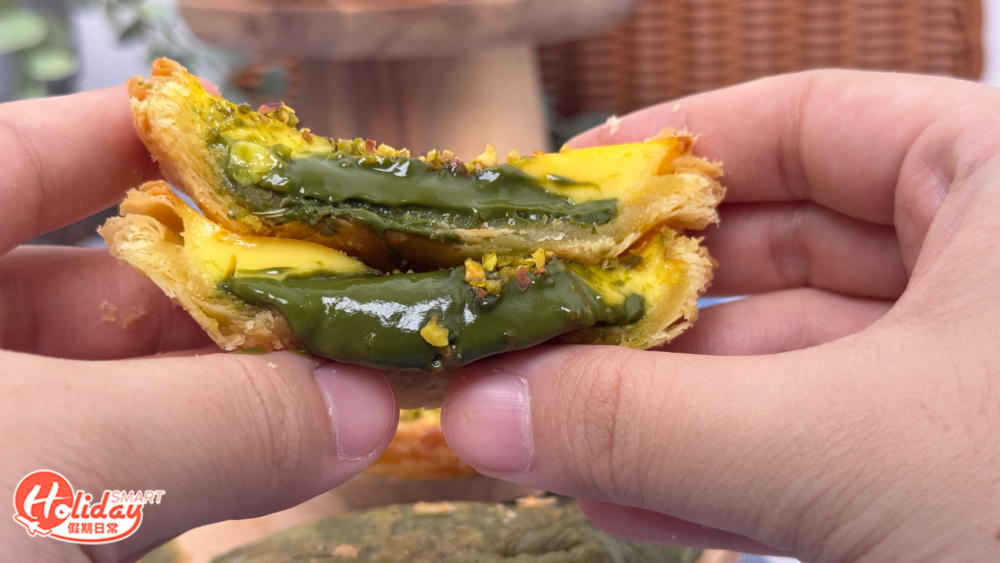 酥脆撻皮配搭軟滑濃郁開心果醬，口感層次超豐富！