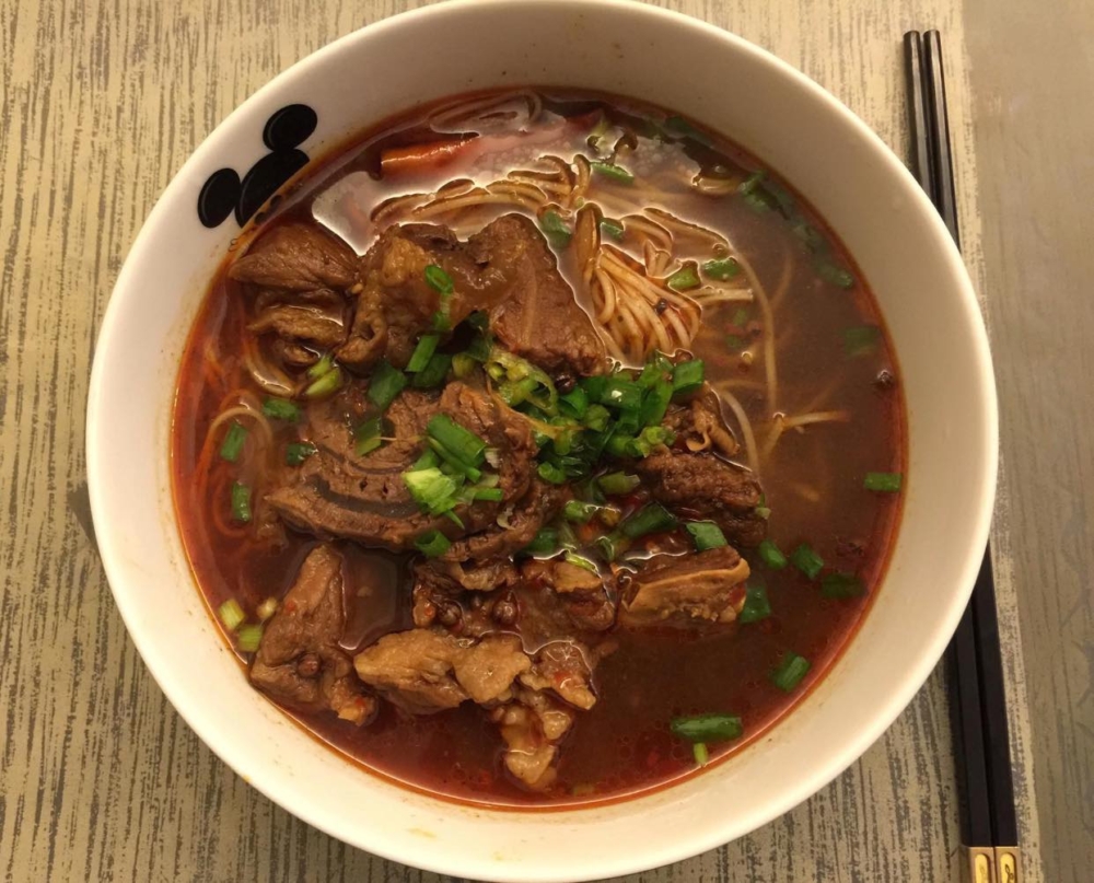 全港沙嗲牛肉麵愛好者口耳相傳,將其列為「三大沙嗲牛」之一