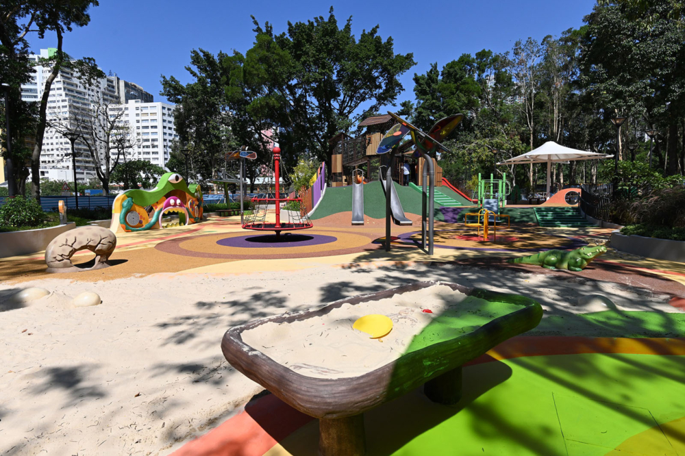 屯門戶外打卡好去處：屯門公園——水沙主題共融遊樂場。