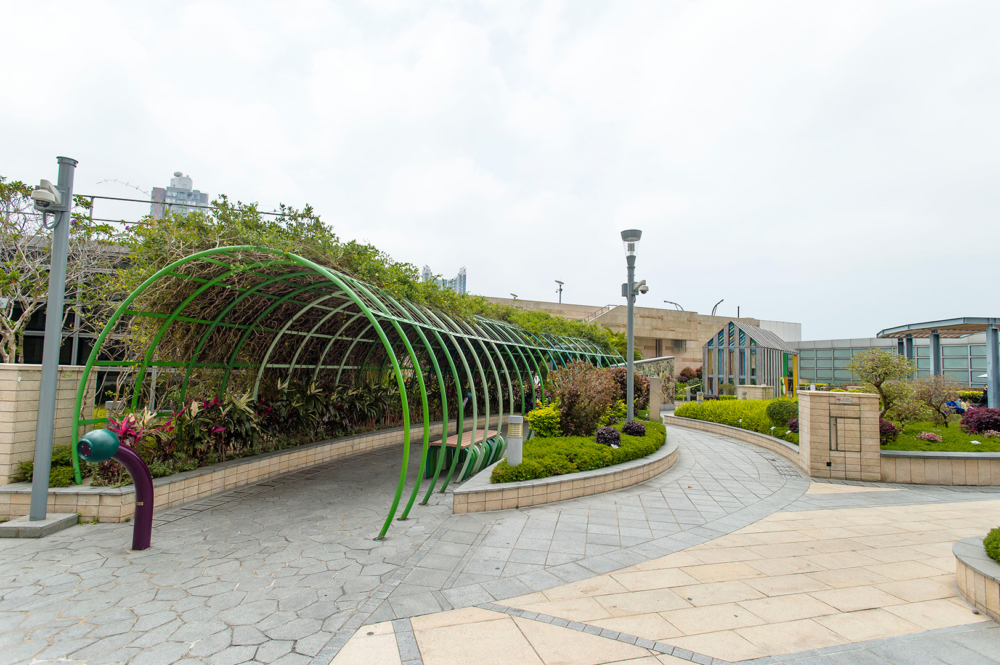 在大本型商場內其實就可以走上半日~非常適合讓孩子放電