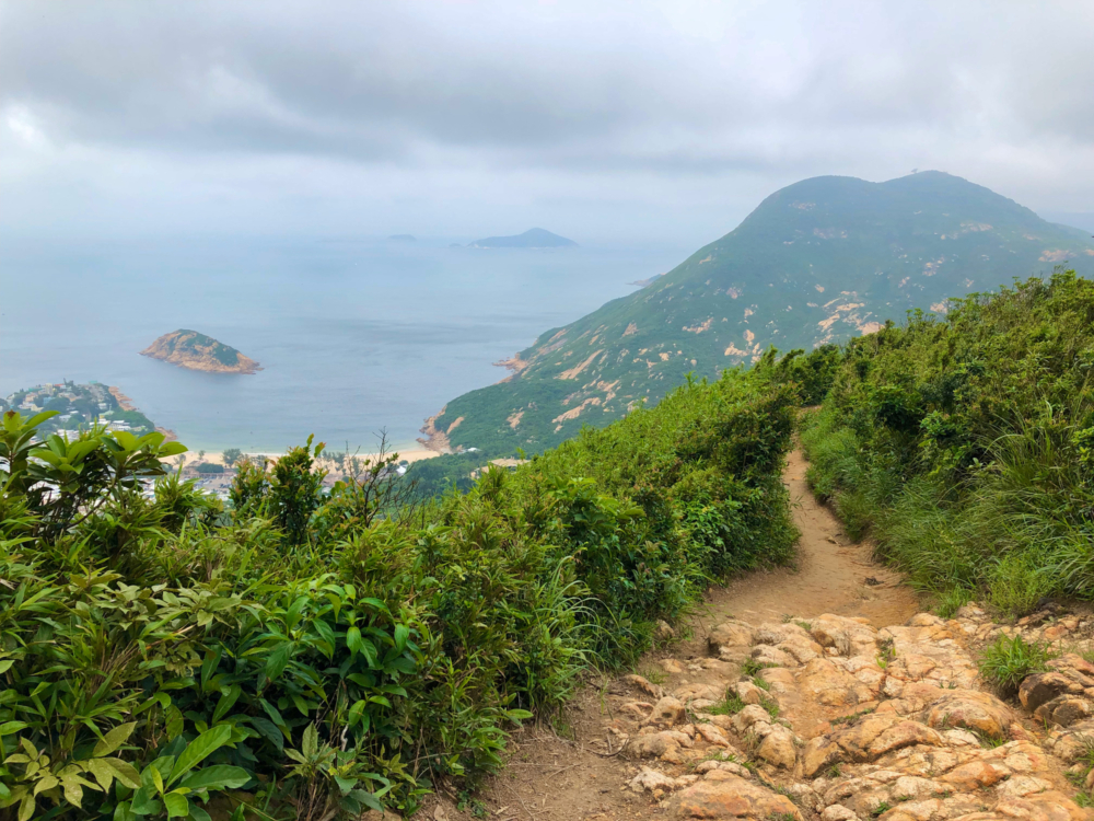 港島徑是四大遠足徑中路程最短的一條,曾被《Lonely Planet》評選為「全球十大最佳城市遠足徑」之一。