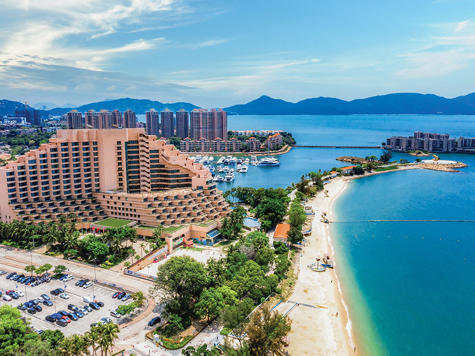 香港睇海好去處：黃金泳灘。