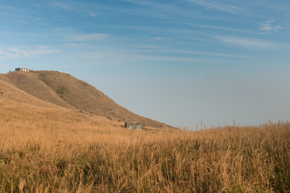 爛頭營位於大東山和二東山之間的高原地帶，散落著約19至20間小石屋，是1920年代由傳教士建成的避暑度假小屋。
