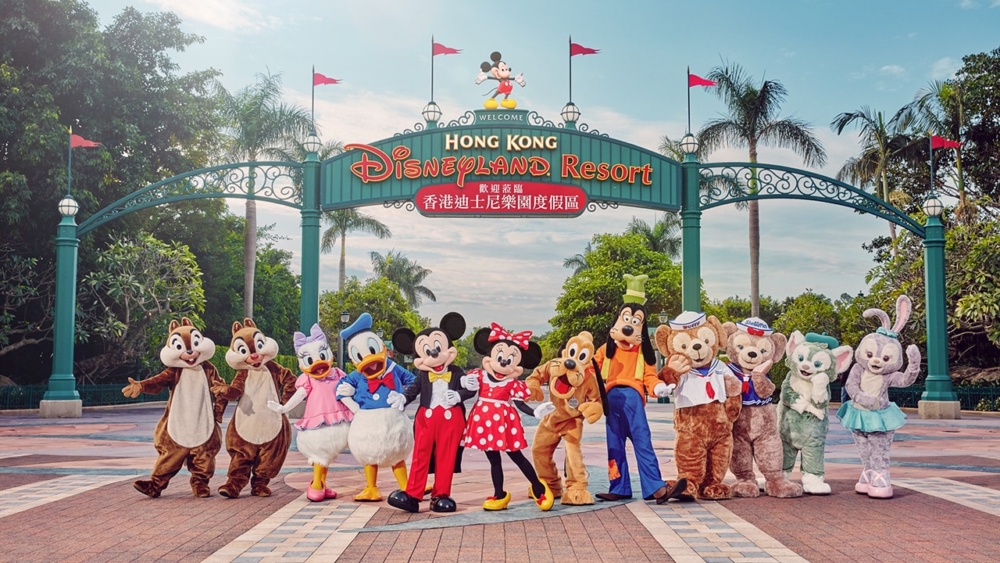 如果你來香港短暫停留,一日遊的最佳選擇之一就是前往香港迪士尼樂園。