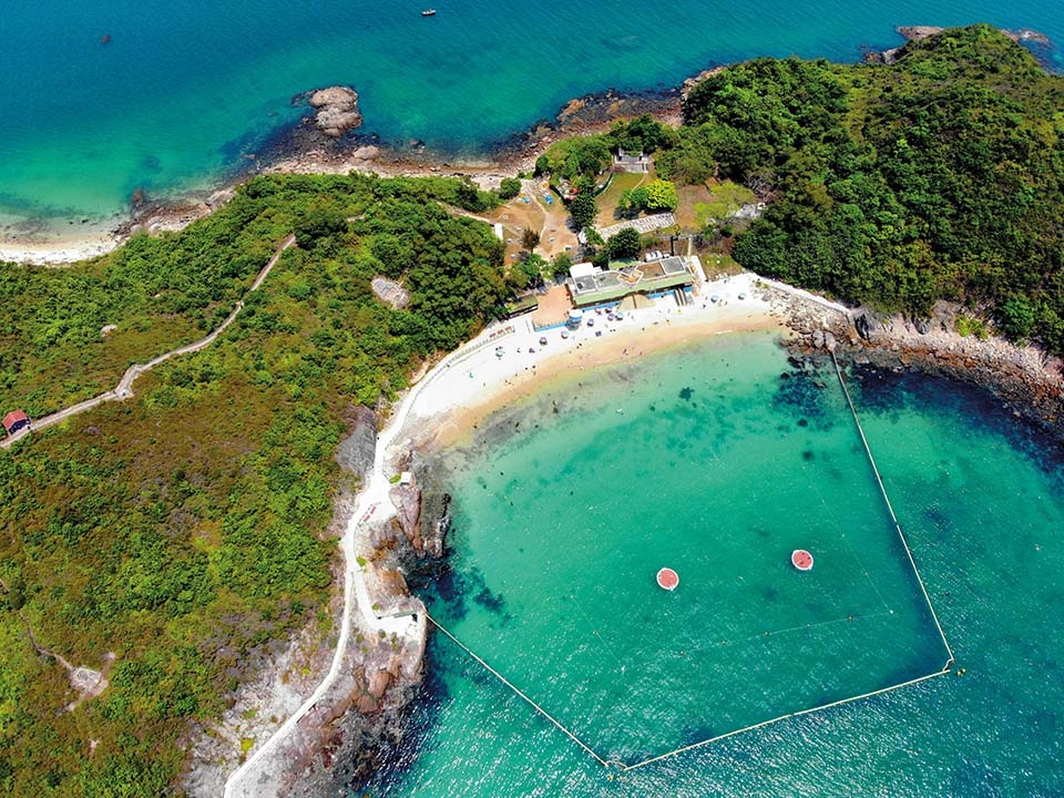 香港睇海好去處：半月灣（廈門灣）。