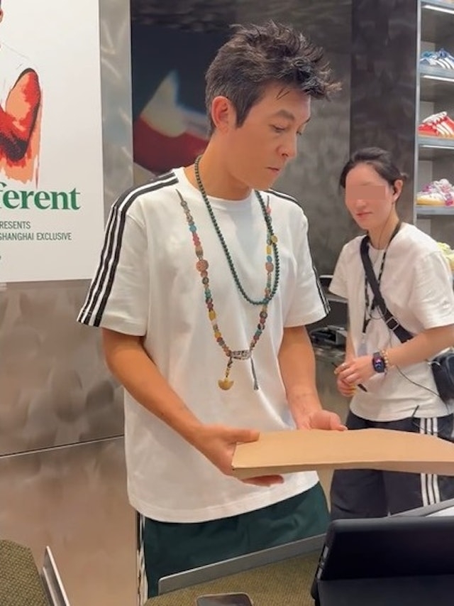 見Edison當日打扮有型，在零修圖的鏡頭下仍然相當帥氣