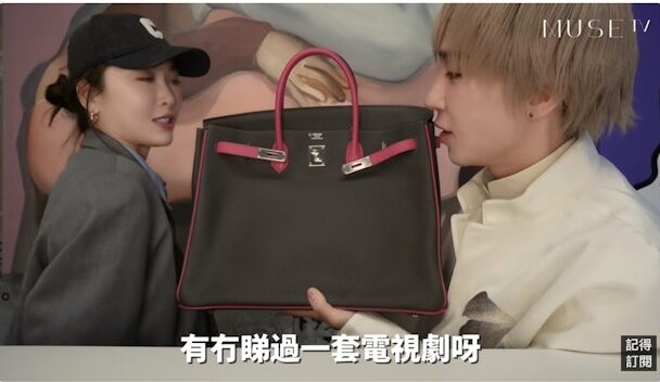 此外周勵淇亦有分享，指自己首個Hermès 35 Birkin手袋為特別訂製，自行決定顏色細節。