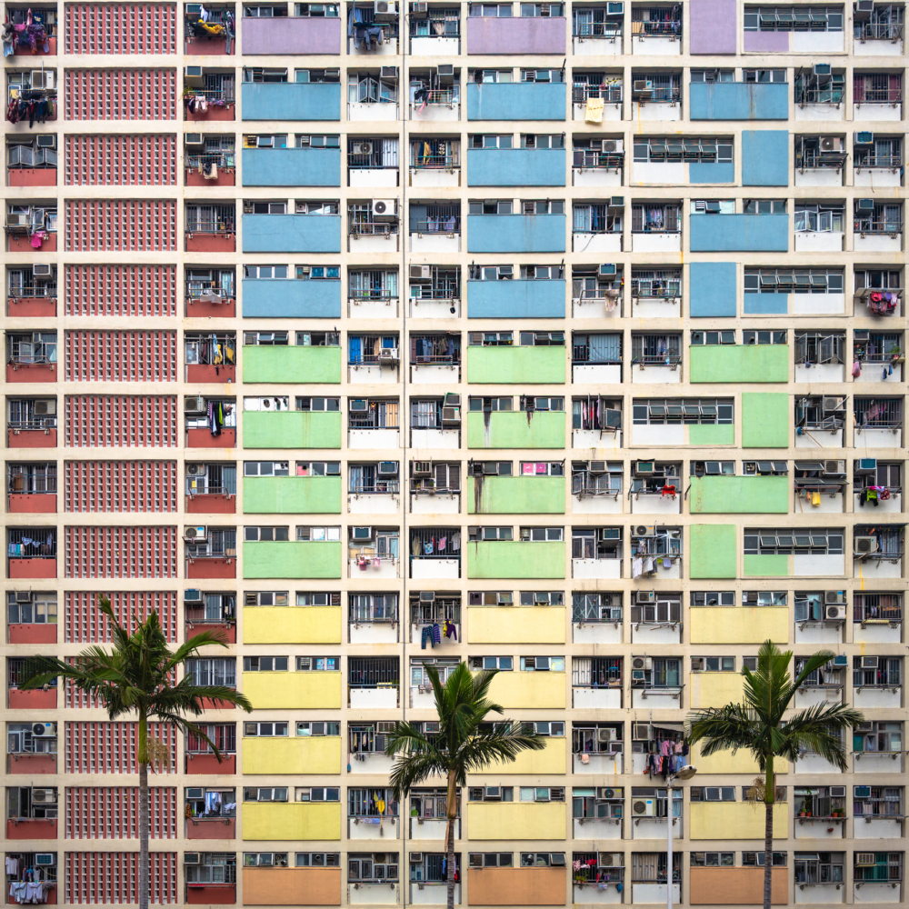 彩虹邨打卡位推薦：彩虹外牆。