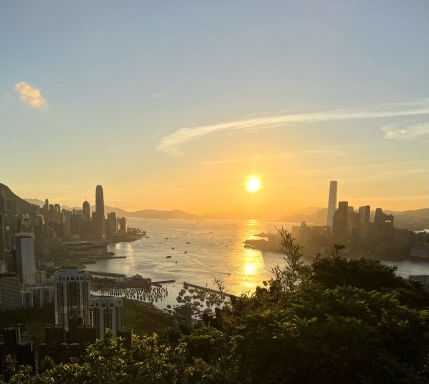 香港郊遊好去處推介：紅香爐峰。