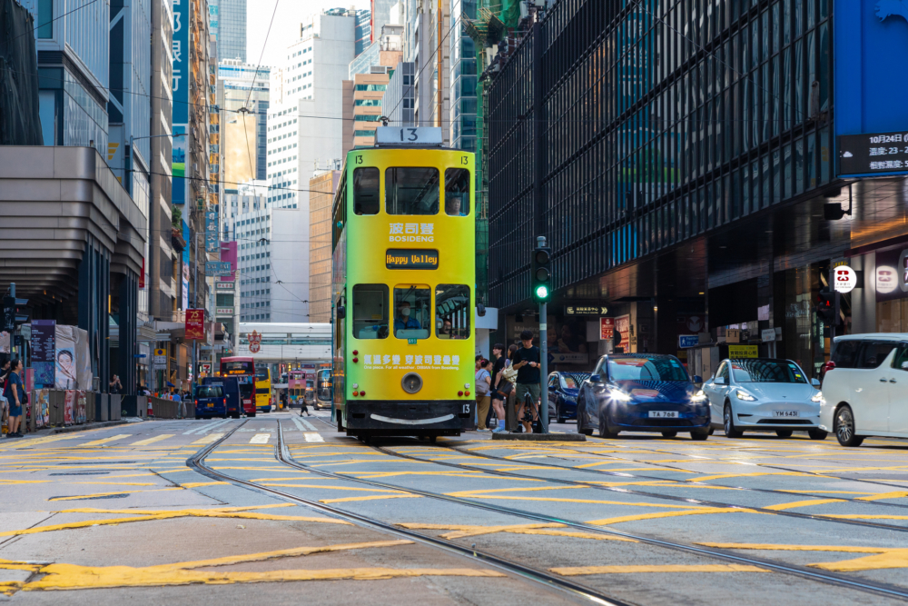 中環不僅是繁華的金融中心，更是一個新舊交融的文化熱點，完美融合了奢華購物、歷史古蹟、文創藝術與多元美食，是探索香港獨特魅力的絕佳目的地。