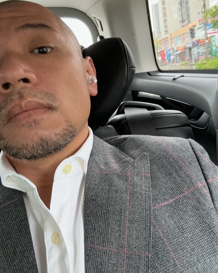 他重申自己沒有戴上違法物件，正常情況下可以輕鬆上機，但竟然被要求再次搜身，令他十分無奈。