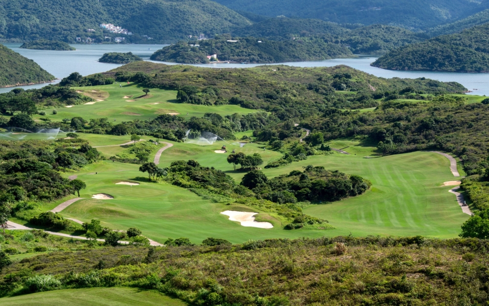 香港高爾夫球場推介：賽馬會滘西洲公眾高爾夫球場。