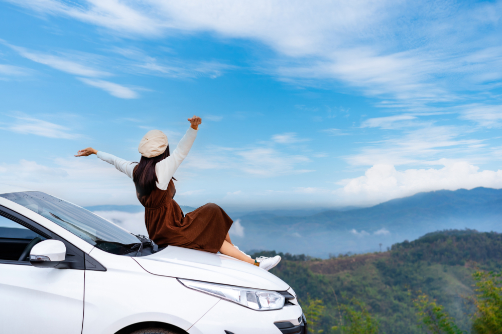 選擇香港租車自駕，能夠讓你擺脫公共交通的時間限制與人群擁擠，深入探索香港的隱秘角落和絕美風光。