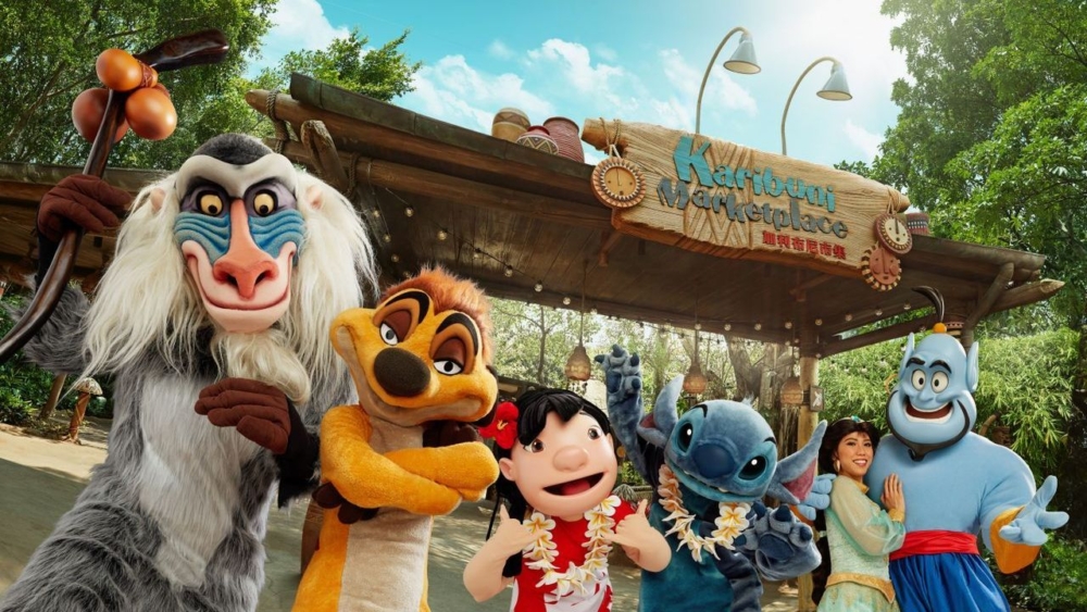 來到迪士尼，不去與迪士尼角色見面真的「走寶」啦！