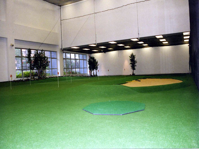 香港高爾夫球場推介：順利邨體育館。