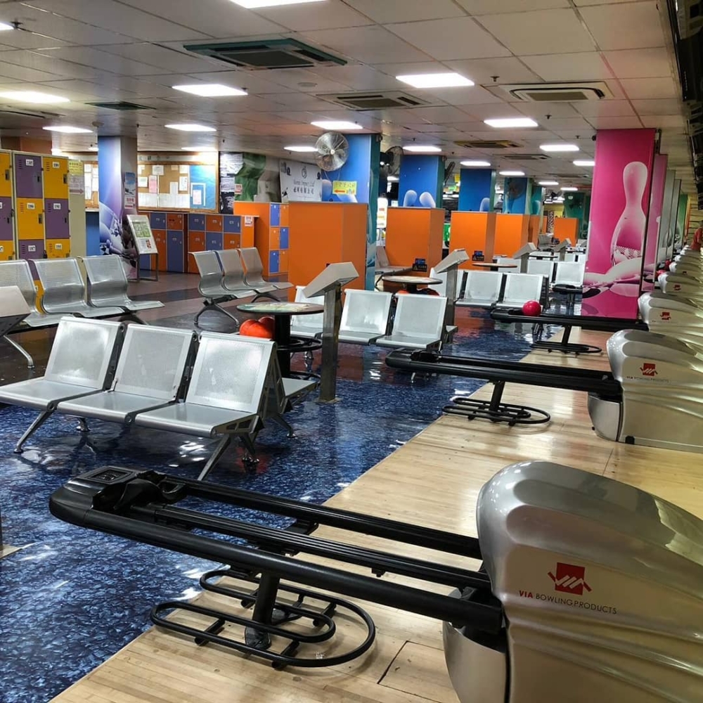 荃灣迪高保齡球場建議避開放學或周末高峰時段，減少等候時間！