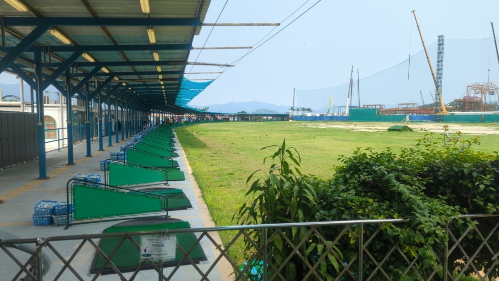 香港高爾夫球場推介：白石高爾夫球練習場。