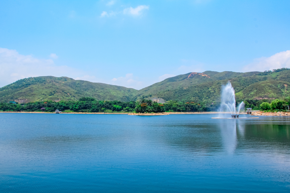 離島拍拖好去處：迪欣湖。