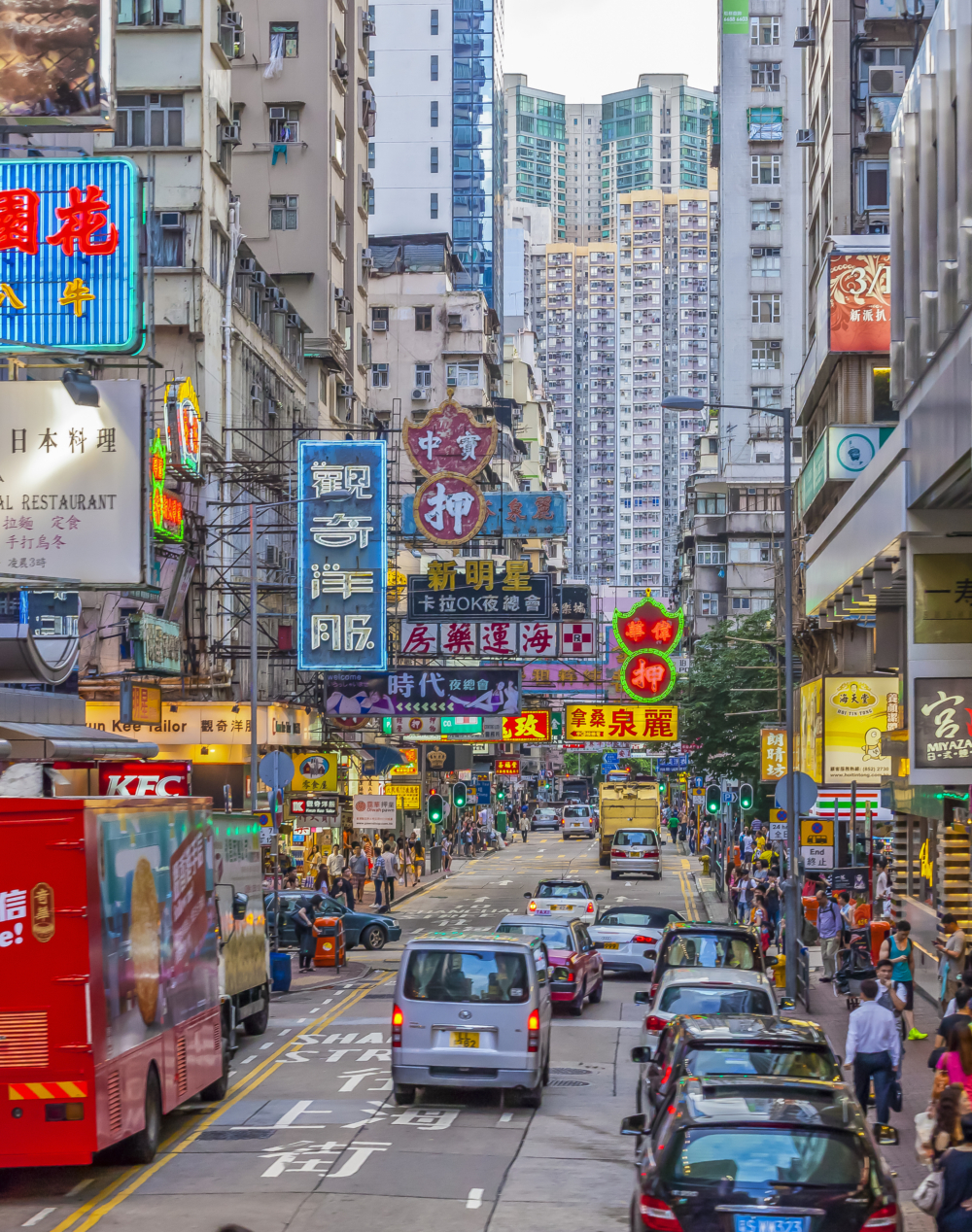 台胞證效期為五年，需透過旅行社代辦，如果效期不足六個月、過期或需在中國內地轉機時，都建議重新辦理，以確保旅途順利。