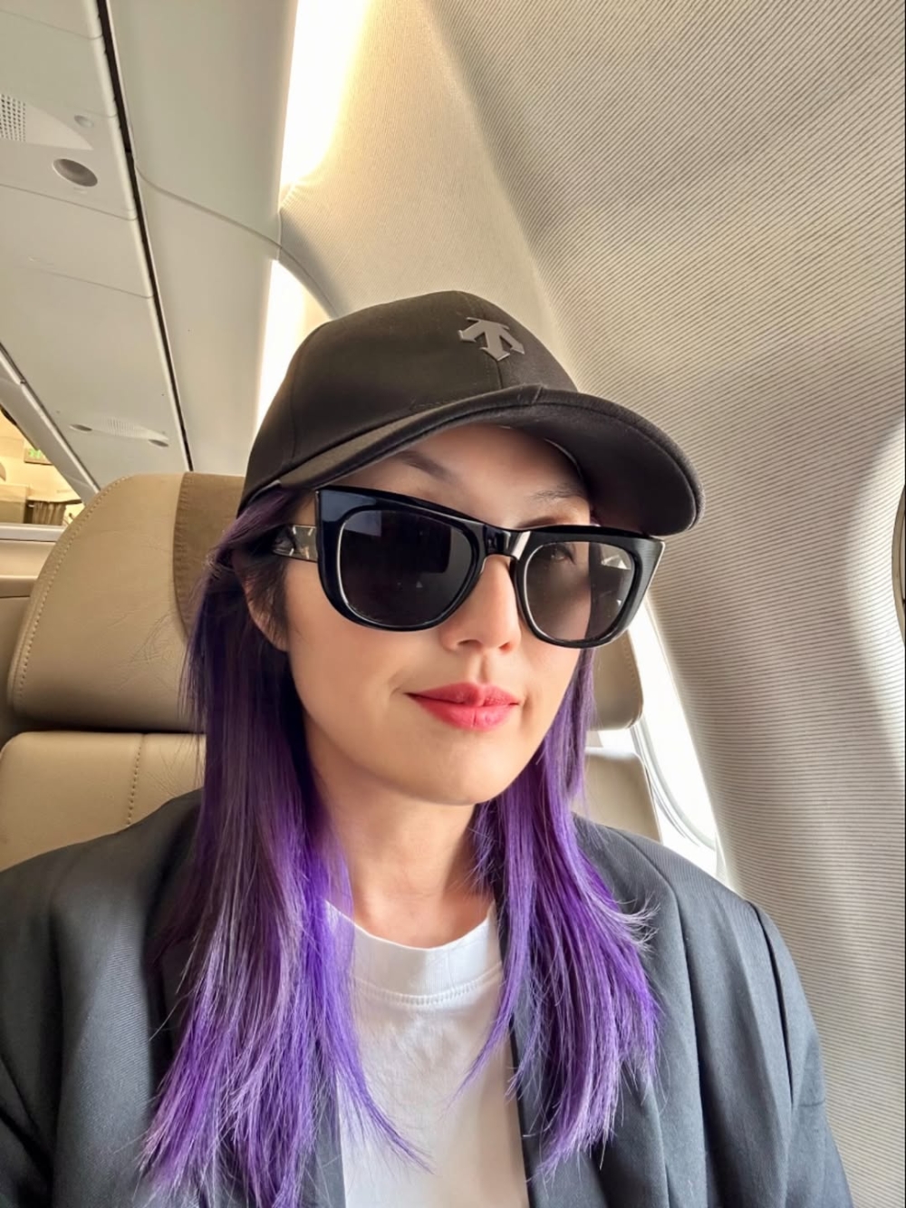 帖文上傳後馬上引起熱烈討論，有不少網友都認為楊千嬅當眾黑面態度實屬不當