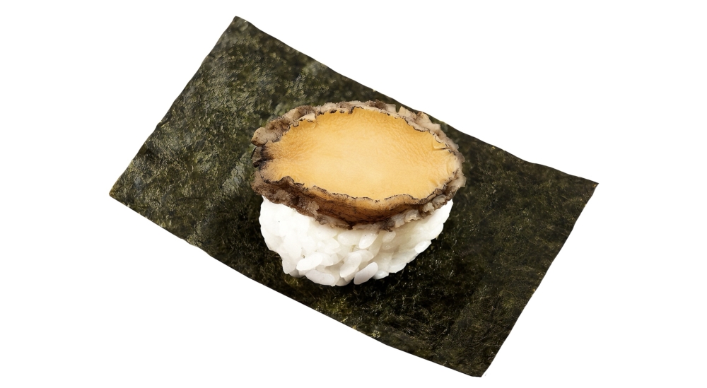 帶微微酒香嘅軟煮鮑魚，入口彈牙