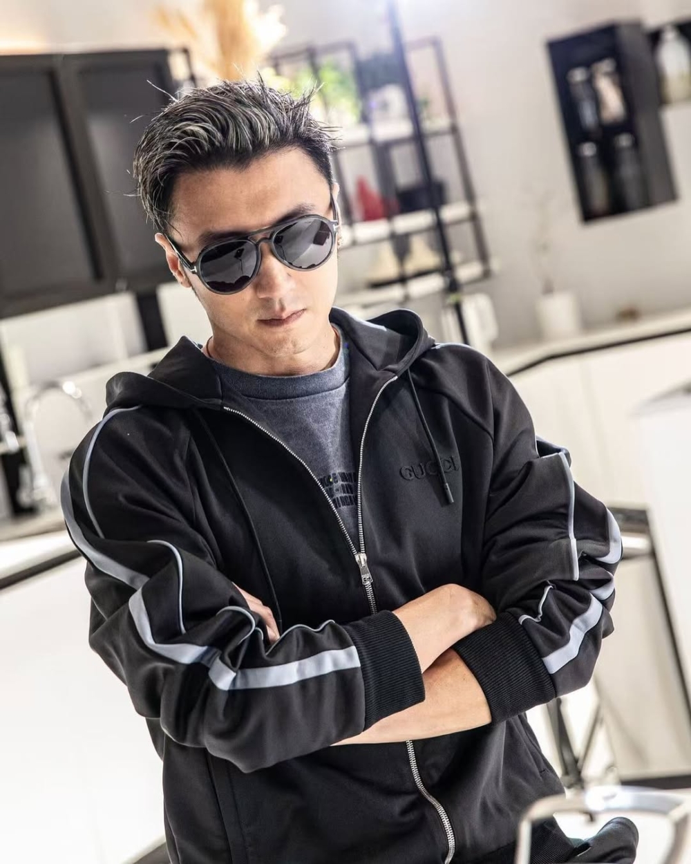 網友：「成績不少A，謝霆鋒這反差萌愛了」