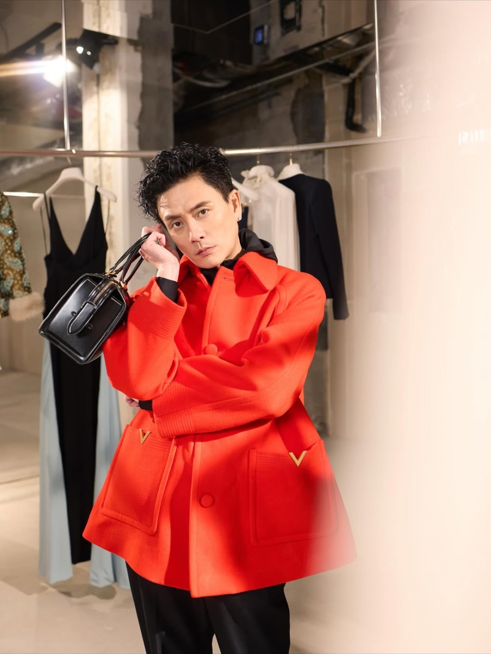 對於黃宗澤當日的穿搭，大部分網友都表示不理解：「黃宗澤好似師奶」