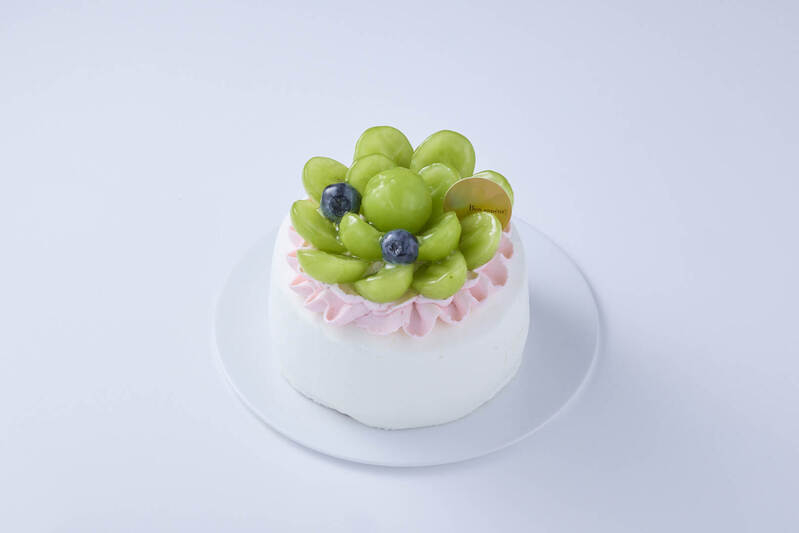 山梨縣產香印提子&士多啤梨鮮忌廉蛋糕12cm